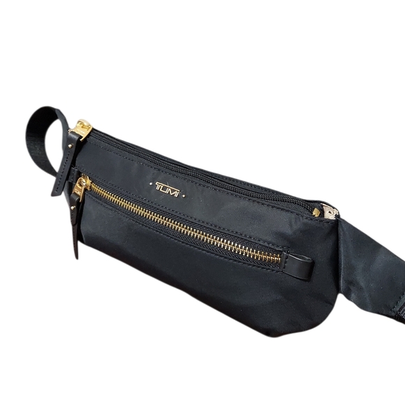 Tumi Meera Slim Waist Pack Great Condition - Picture 3 of 11